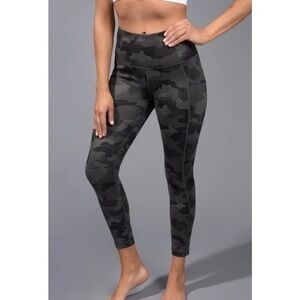 YOGALICIOUS LUX CAMO LEGGINGS SIZE XS